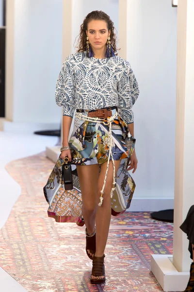 Look 7